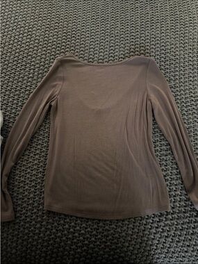 Nuuds slinky rib Long Sleeve Scoop Neck Top - Brown